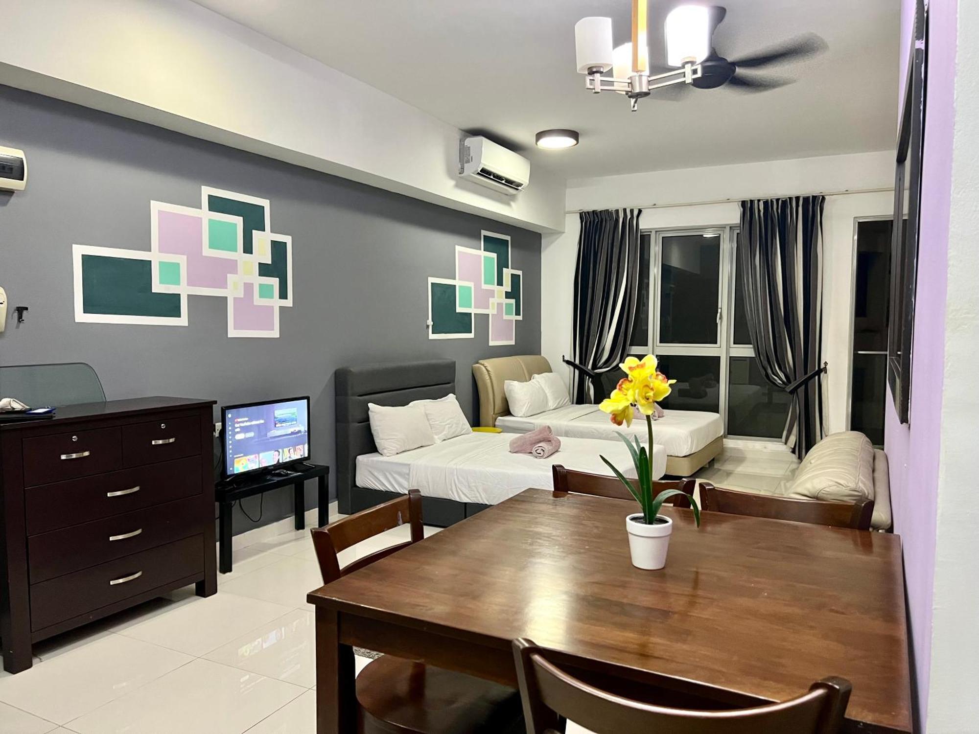 Regalia 424 Homestay *
