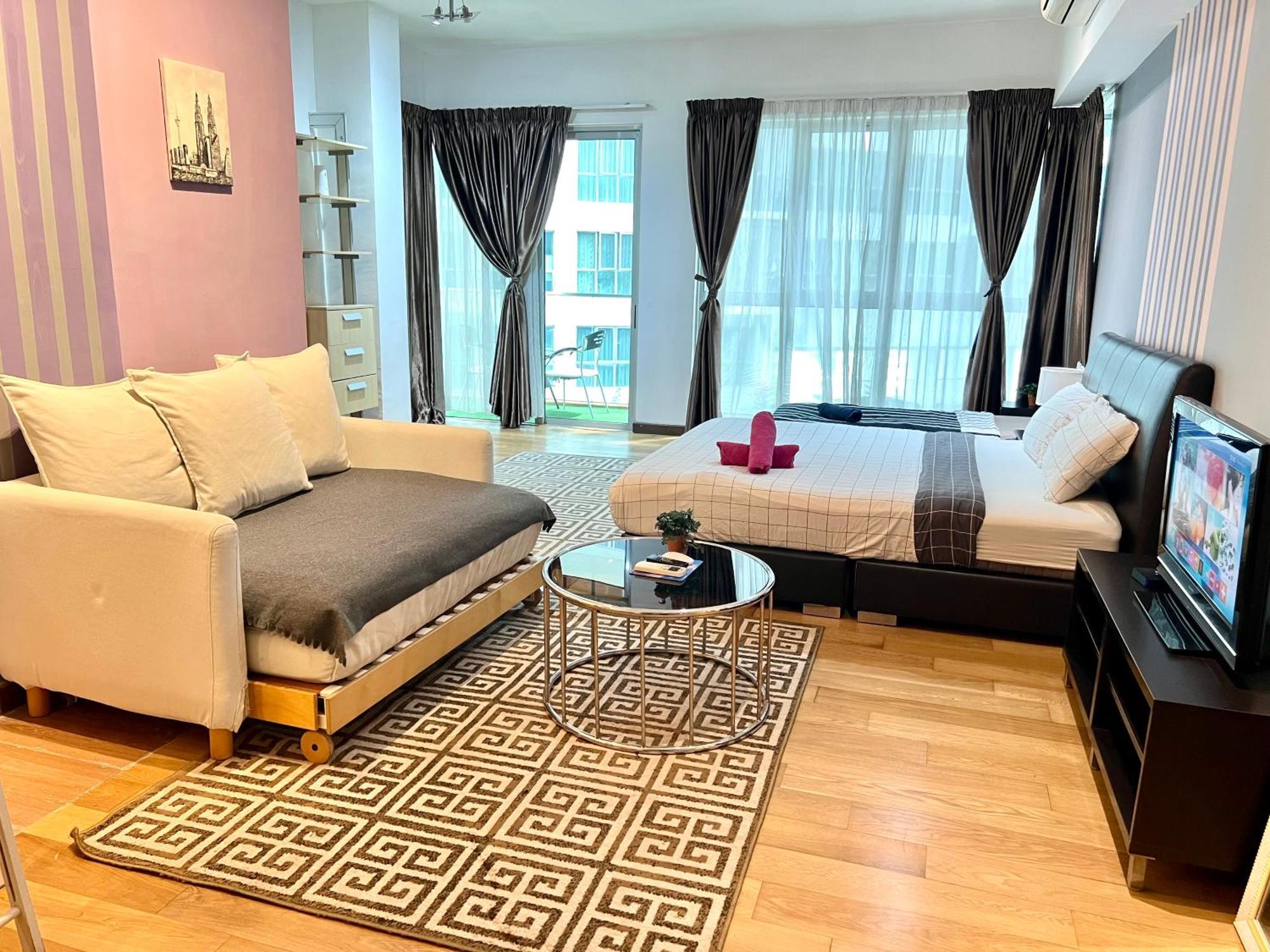 Regalia 424 Homestay