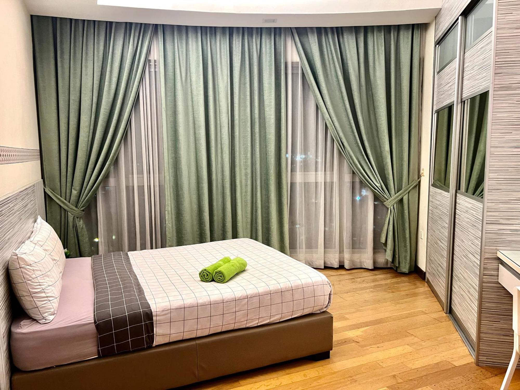 Homestay Regalia 424 *